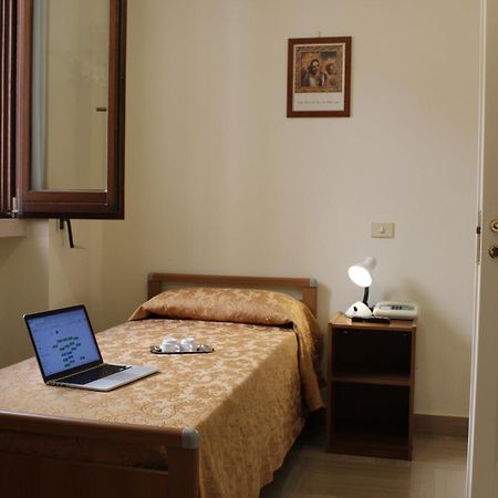 Albergo Del Santuario Santa Maria di Leuca Exteriör bild