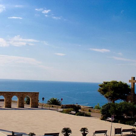 Albergo Del Santuario Santa Maria di Leuca Exteriör bild