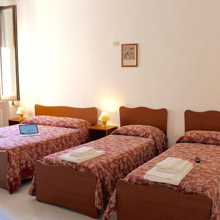 Albergo Del Santuario Santa Maria di Leuca Exteriör bild