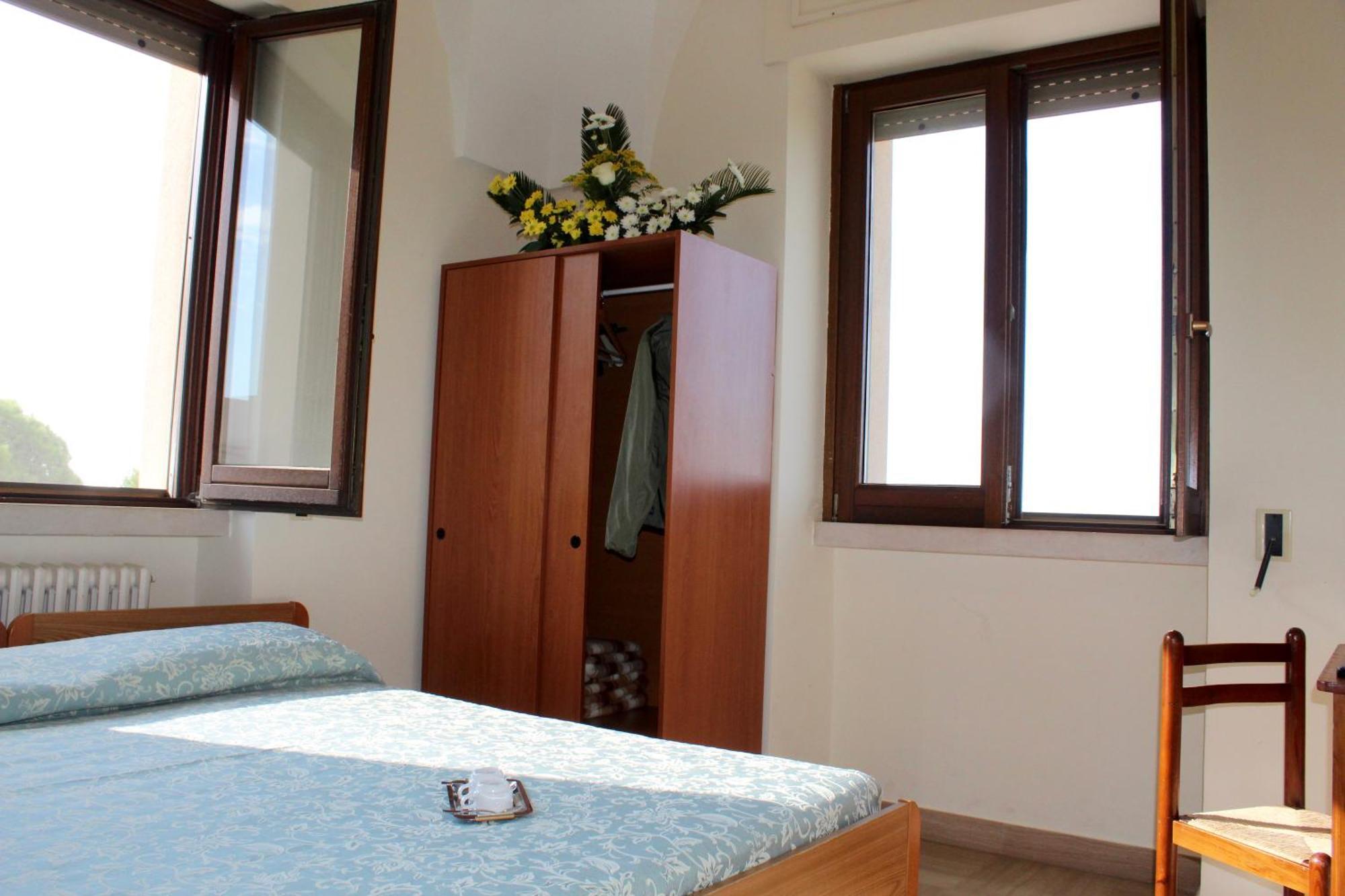 Albergo Del Santuario Santa Maria di Leuca Exteriör bild